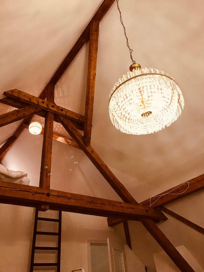 Charmantes Loft Mit Ganz Besonderem Flair FDH Esterno foto